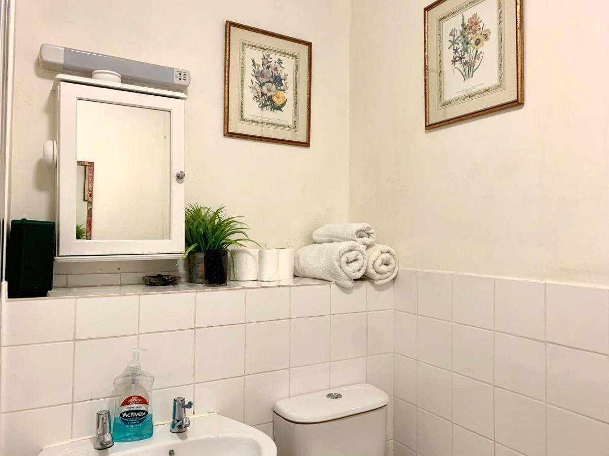 Grosvenor Apartments In Bath - Great For Families, Groups, Couples, 80 Sq M, Parking Екстер'єр фото