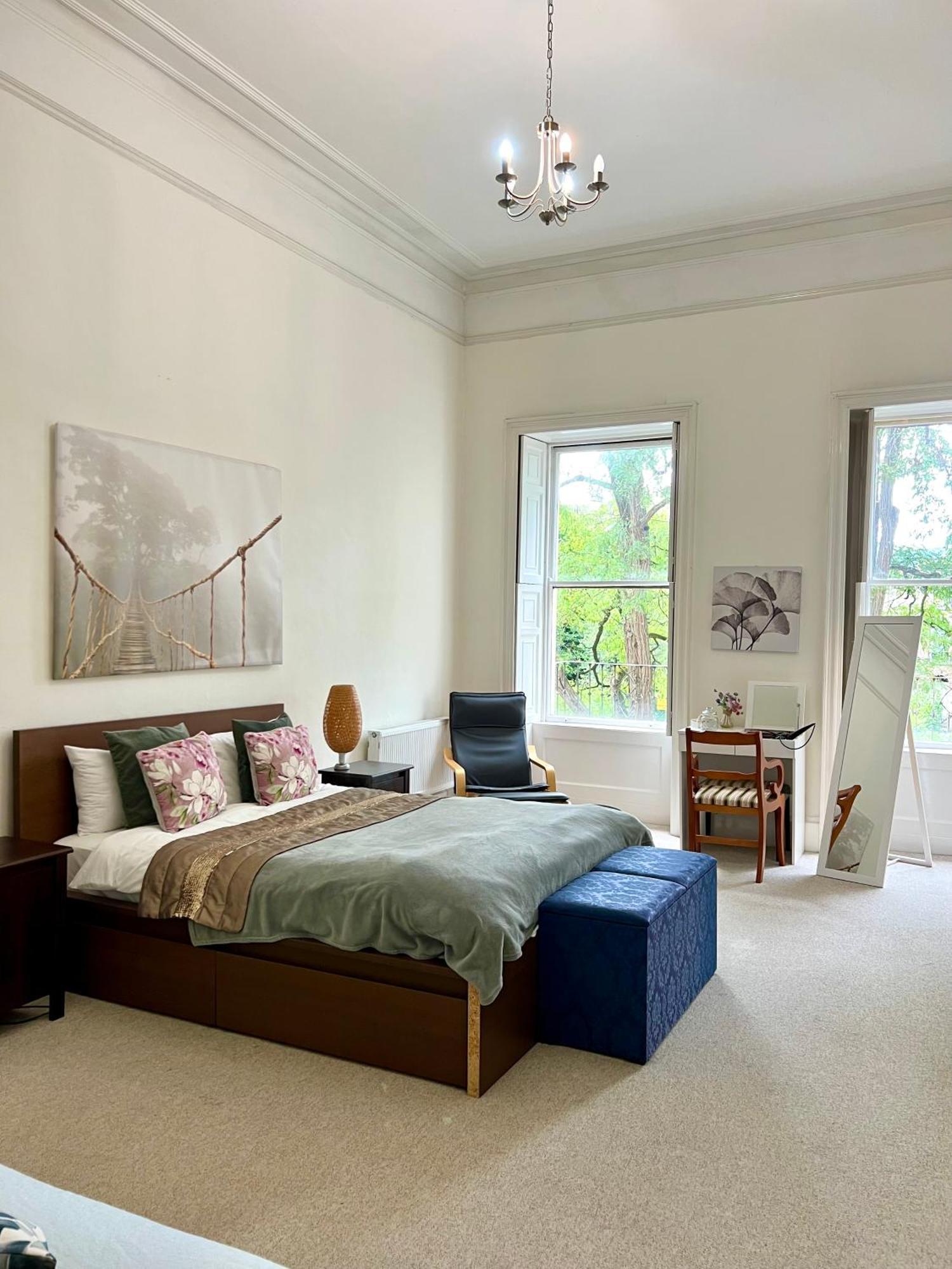 Grosvenor Apartments In Bath - Great For Families, Groups, Couples, 80 Sq M, Parking Екстер'єр фото